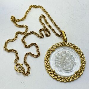 Vintage Trifari Scorpion Necklace Intaglio Glass Pendant Gold Tone Signed